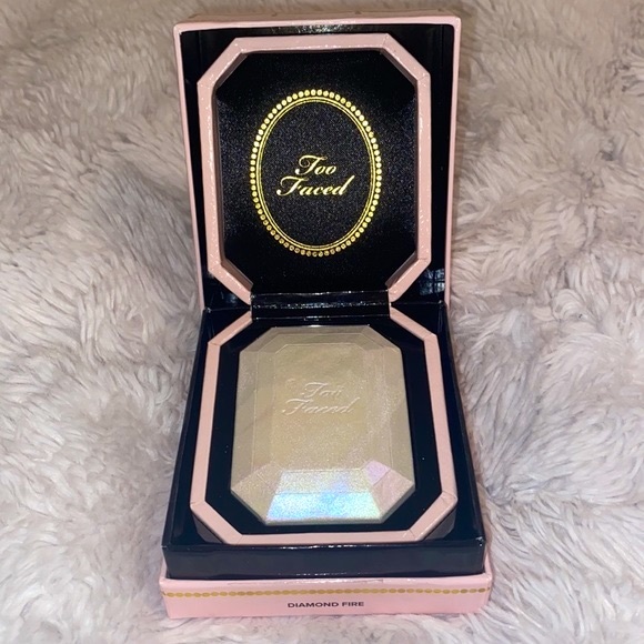 Too Faced Diamond Fire Highlighter NWT💎